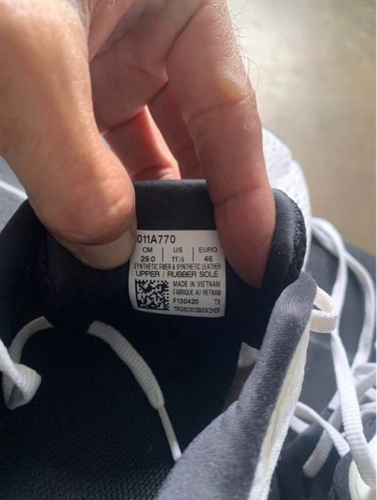 รองเท้า เอสิก รูปที่ 3