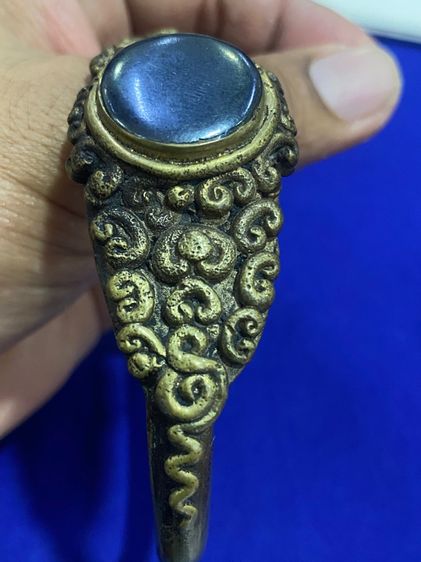 กำไรแขน หลวงพ่ออิ่มวัดหัวเขา