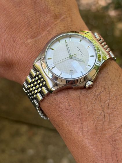 GUCCI G Timeless White Dial Men’s Date Watch Original YA126401 รูปที่ 15