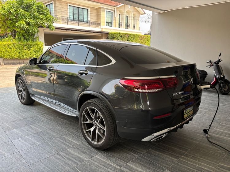Mercedes-Benz GLC-Class 2021 GLC300e Utility-car ปลั๊กอินไฮบริด (PHEV) เกียร์อัตโนมัติ เทา รูปที่ 3
