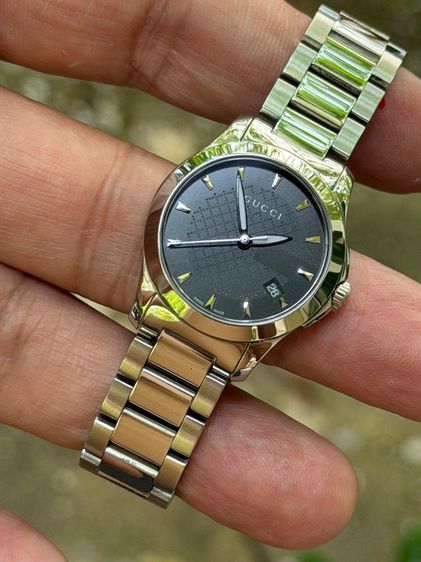 GUCCI G Timeless Watch Ladies 27 mm Swiss Quartz Black Dial YA126502 รูปที่ 9