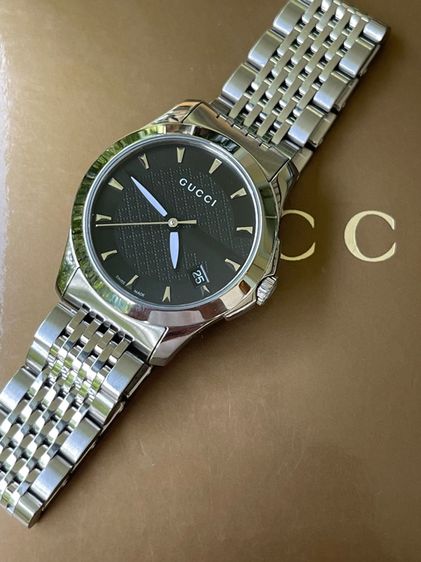 GUCCI G Timeless Watch Ladies 27 mm Swiss Quartz Black Dial YA126502 รูปที่ 5