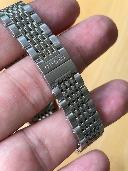 GUCCI G Timeless Watch Ladies 27 mm Swiss Quartz Black Dial YA126502 รูปที่ 9