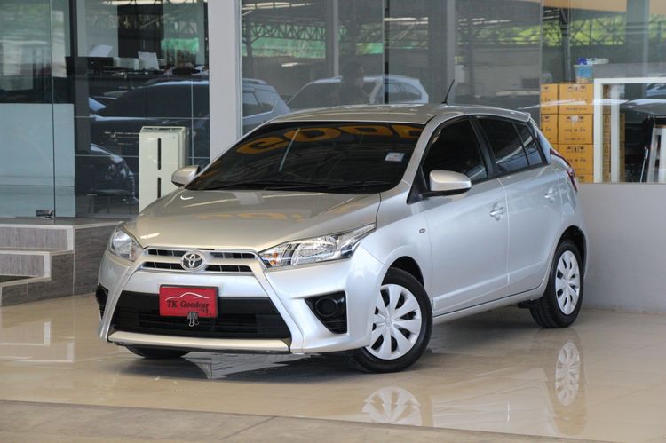 Toyota Yaris 2015 1.2 E Sedan เบนซิน ไม่ติดแก๊ส เกียร์อัตโนมัติ บรอนซ์เงิน