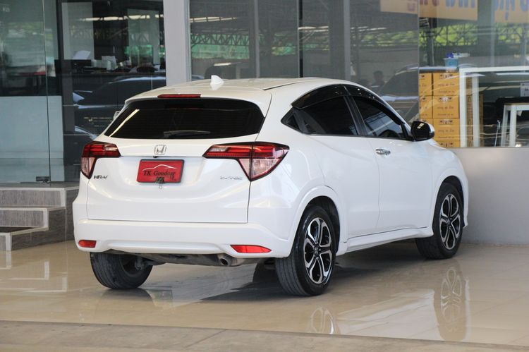 Honda HR-V 2016 1.8 E Limited Utility-car เบนซิน ไม่ติดแก๊ส เกียร์อัตโนมัติ ขาว รูปที่ 2