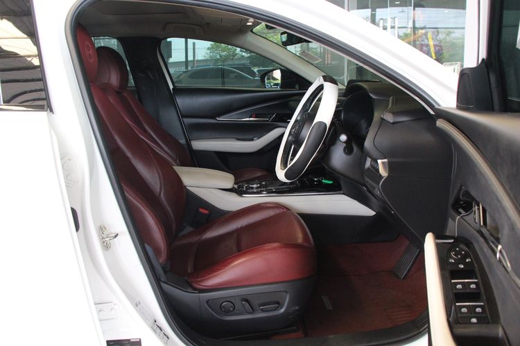 Mazda CX-30 2022 2.0 SP 100th Anniversary Edition Utility-car เบนซิน ไม่ติดแก๊ส เกียร์อัตโนมัติ ขาว รูปที่ 3