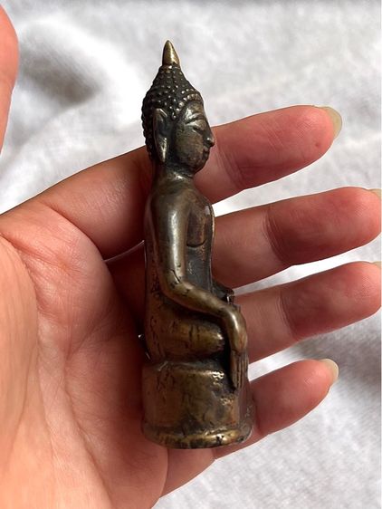 พระบูชาสิงห์สาม สัมฤทธิ์เก่า รูปที่ 3