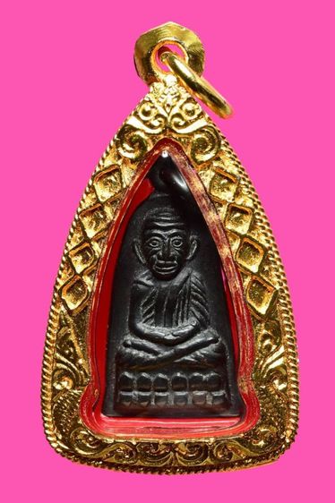 เหรียญหลวงปู่ทวด รุ่นประสบการณ์ทะเลซุง ปี2508 วัดช้างให้ สภาพสวยมากๆรมดำเดิมๆเต็มๆไม่มีเปิดลอก้ลยครับ พระสวยระดับเเชมป์ พระเก็บเก่าในธนาคาร