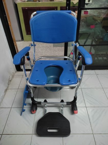 เก้าอี้ขับถ่ายสำหรับผู้ป่วย