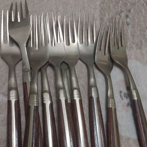 ส้อมจิ้มผลทองเหลือง ด้ามไม้ โบราณ(10ชิ้น) รูปที่ 4