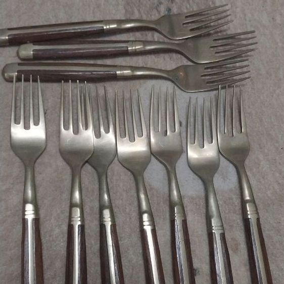 ส้อมจิ้มผลทองเหลือง ด้ามไม้ โบราณ(10ชิ้น)