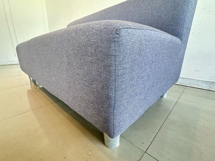 โซฟา 2 ที่นั่ง เบาะผ้าสีเทา โครงไม้ MDF ขาพลาสติกสีเทา  รูปที่ 10