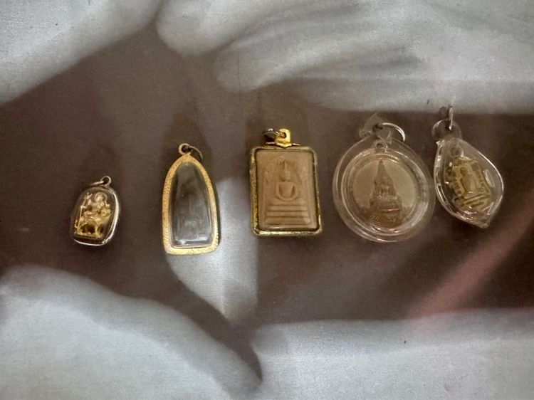 พระเครื่อง รูปที่ 2