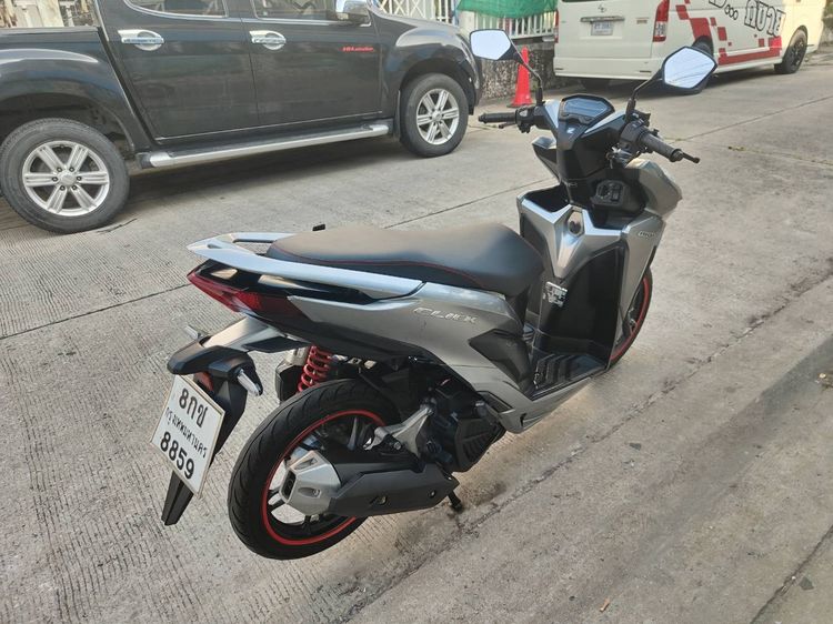 🛵ยังไงก็ขาย CLICK150 i ปี 61 เครื่องดี สีสวย สตาร์ทมือ กุญแจรีโมท เล่มชุดโอนครบ+เปลี่ยนถ่ายน้ำมันเครื่องฟรี ส่งฟรี30 ก.ม รูปที่ 6