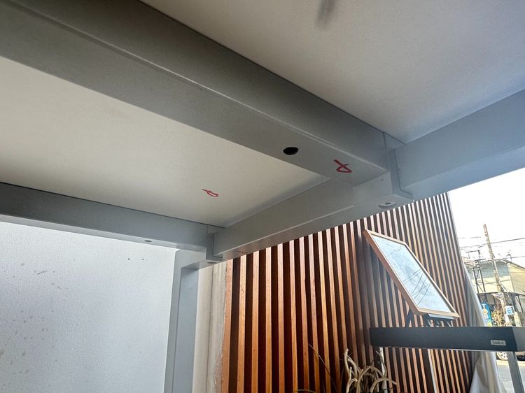 โต๊ะทำงาน ท็อปไม้ MDF สีเทาลายไม้ โครงขาเหล็กสีเทา (ขนาดกว้าง 130 CM.)  รูปที่ 8