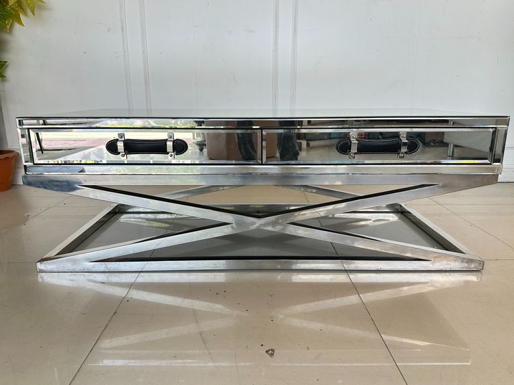 โต๊ะกลาง สไตล์ลักชูรี่ ท็อปกระจกเงารอบตัว 2 ลิ้นชัก มือจับเข็มขัดหนังแท้ รูปที่ 17