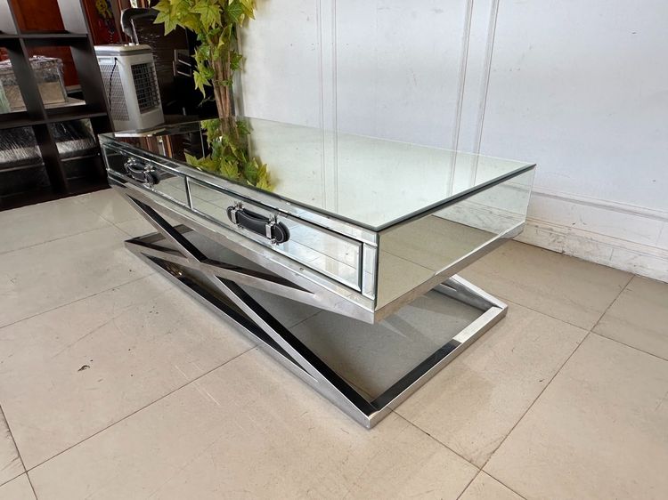 โต๊ะกลาง สไตล์ลักชูรี่ ท็อปกระจกเงารอบตัว 2 ลิ้นชัก มือจับเข็มขัดหนังแท้ รูปที่ 4