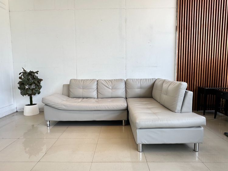 3 ที่นั่ง โซฟาแอลเข้ามุม เบาะหนัง PU สีเทา โครงไม้ MDF ขาเหล็ก 