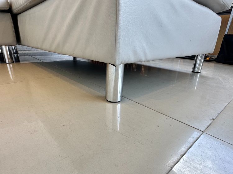 โซฟาแอลเข้ามุม เบาะหนัง PU สีเทา โครงไม้ MDF ขาเหล็ก  รูปที่ 15