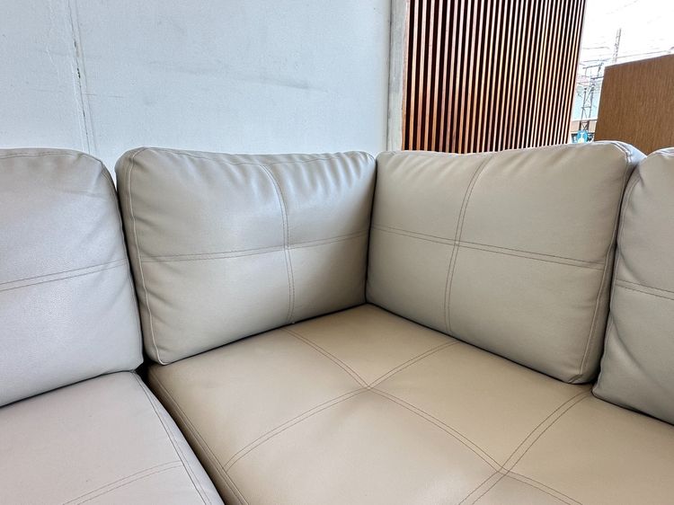 โซฟาแอลเข้ามุม เบาะหนัง PU สีเทา โครงไม้ MDF ขาเหล็ก  รูปที่ 13