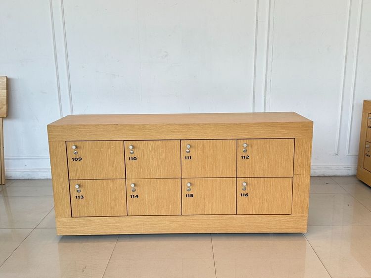 ตู้ล็อคเกอร์ 8 บานเปิด โครงไม้ MDF ปิดผิวลายไม้สีน้ำตาล ล้อเลื่อน รูปที่ 6