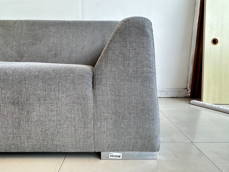 โซฟา 3 ที่นั่ง แบรนด์ MODERNFORM เบาะผ้าสีเทา  รูปที่ 13