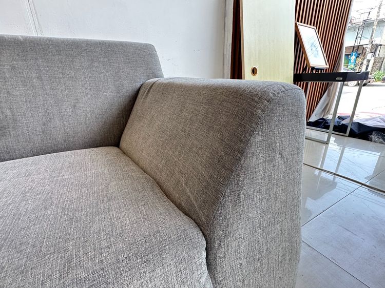 โซฟา 3 ที่นั่ง แบรนด์ MODERNFORM เบาะผ้าสีเทา  รูปที่ 10