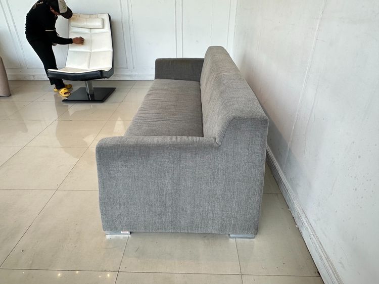 โซฟา 3 ที่นั่ง แบรนด์ MODERNFORM เบาะผ้าสีเทา  รูปที่ 5