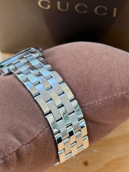 GUCCI 5500M Quartz Black Dial Roman Numerals Date Stainless Steel 34 mm Women's Watch รูปที่ 6