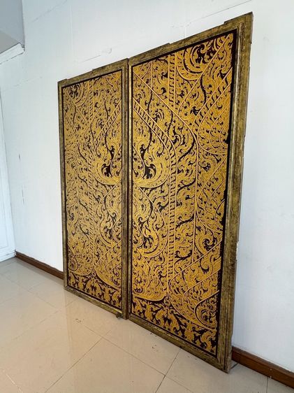 ประตู บานพับ ลวดลายไทยบนไม้อัด ปิดแผ่นอคีลิคใส โครงประตูไม้จริง (แบบที่ 2 ลายไทย 2 ด้าน)  รูปที่ 2