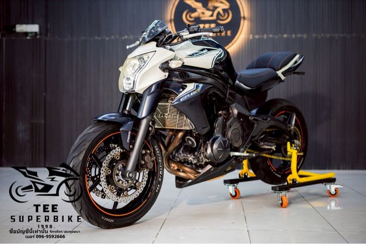 KAWAZAKI  ER6N  ABS 2015