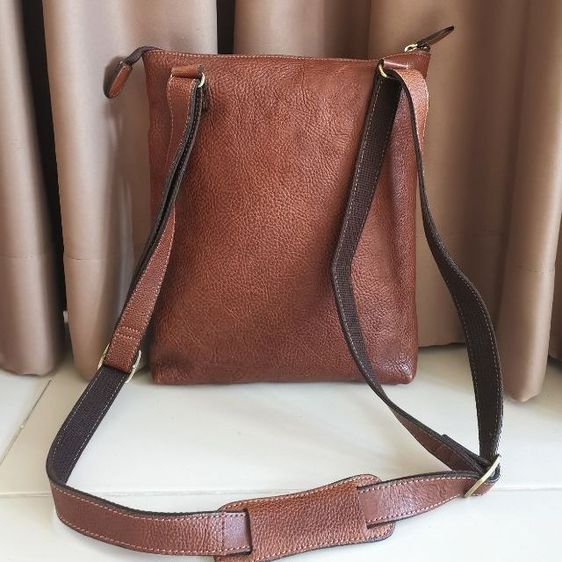 กระเป๋า​สะพาย​หนัง​แท้​ แบรนด์​ แบรนด์​ Luggage Aoki​ มือ​ 2​ รูปที่ 3