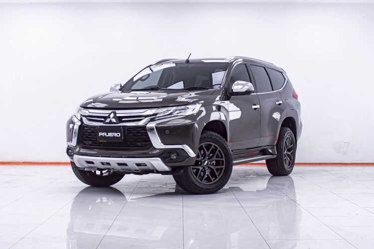 รถ Mitsubishi Pajero Sport 2.4 GT Premium 4WD สี น้ำตาล