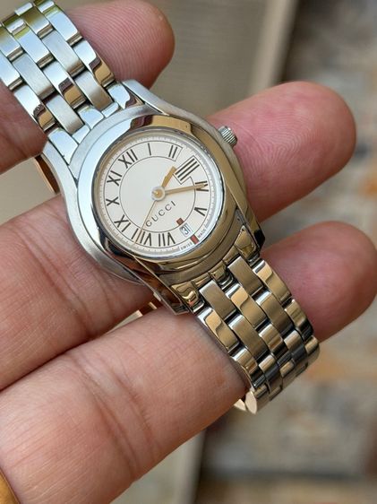 GUCCI Round face Watches 5500L Quartz White Dial Women's SS  รูปที่ 9