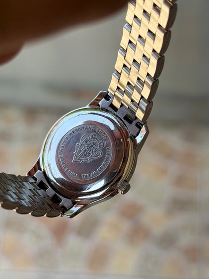 GUCCI Round face Watches 5500L Quartz White Dial Women's SS  รูปที่ 13