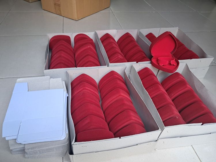 กล่องใส่เครื่องประดับกำมะหยี่รูปหัวใจ รูปที่ 4