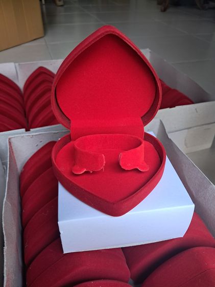 กล่องใส่เครื่องประดับกำมะหยี่รูปหัวใจ รูปที่ 3