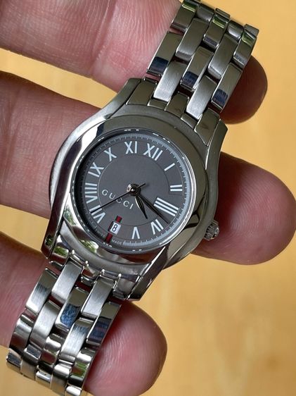 GUCCI 5500L 27 mm Gray Dial Swiss Quartz Steel Women’s Watch  รูปที่ 12