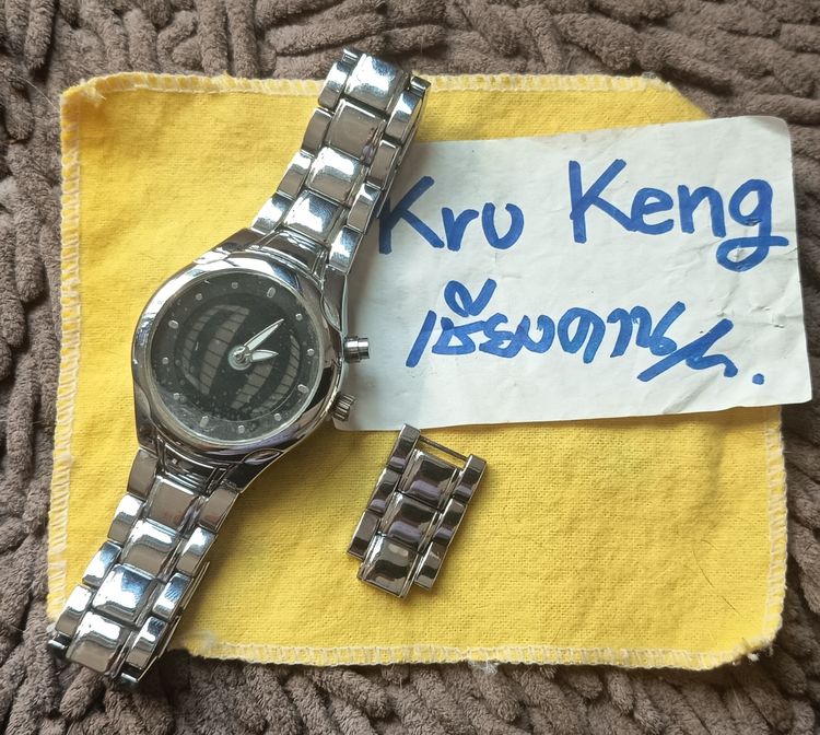 แยกได้ เหมาดีสุดคุ้ม FOSSIL , GUESS นาฬิกา 2 ระบบ สภาพเหมือนใหม่ (พร้อมส่งนัดรับเชียงคาน) รูปที่ 11