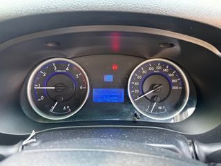 2015 Toyota 2.4 E pre runner  