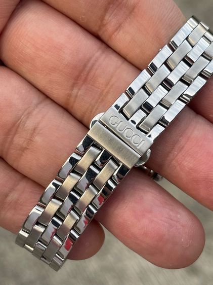 GUCCI Round face Watches 5500L Quartz Silver Dial Women's SS  รูปที่ 9