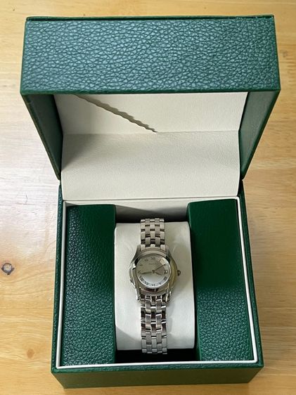 GUCCI Round face Watches 5500L Quartz Silver Dial Women's SS  รูปที่ 7