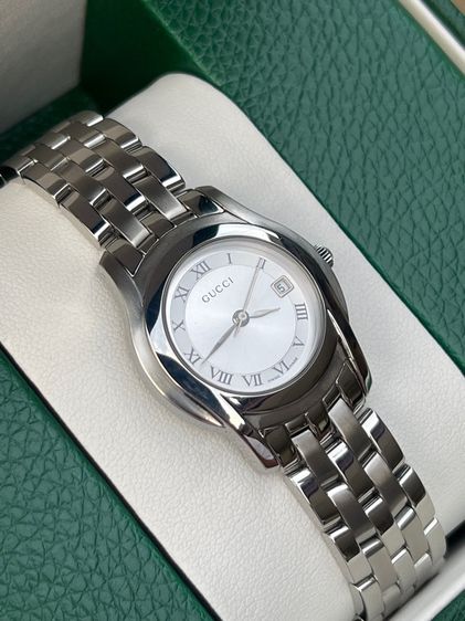 GUCCI Round face Watches 5500L Quartz Silver Dial Women's SS  รูปที่ 5