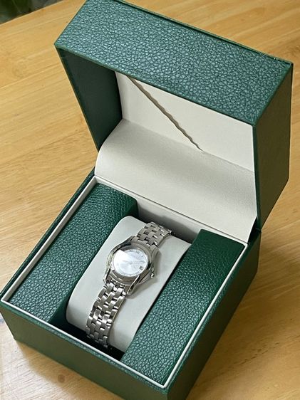 GUCCI Round face Watches 5500L Quartz Silver Dial Women's SS  รูปที่ 4