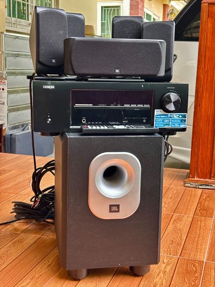 ลำโพงแยกชิ้น และซับวูฟเฟอร์ ชุดโฮมเธียเตอร์ DENON AVR-1513 + JBL SCS200.5BK
