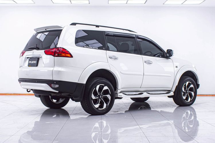 Mitsubishi Pajero Sport 2013 2.5 GT Utility-car ดีเซล ไม่ติดแก๊ส เกียร์อัตโนมัติ ขาว รูปที่ 4