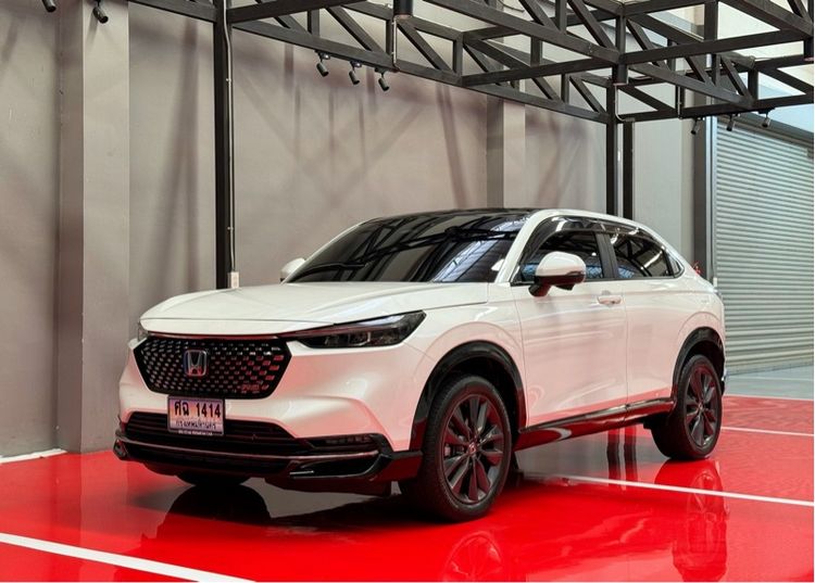 Honda HR-V 2023 1.5 e:HEV RS Utility-car ไฮบริด ไม่ติดแก๊ส เกียร์อัตโนมัติ ขาว รูปที่ 4