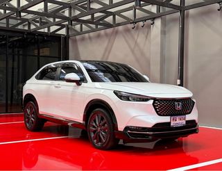 😍 2023 HONDA HRV eHEV RS 😍 รถมือเดียว สภาพป้ายแดง วิ่งน้อยเพียง 6X,XXX กม รถไม่เคยมีอุบัติเหตุครับ