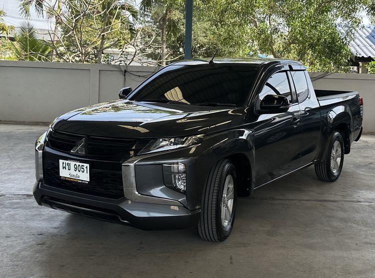 รถ Mitsubishi Triton All New Mega Cab 2.5 GLX สี เทา