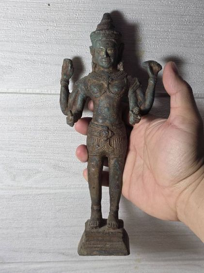 เทวรูปกรุทราวดีเก่าๆ